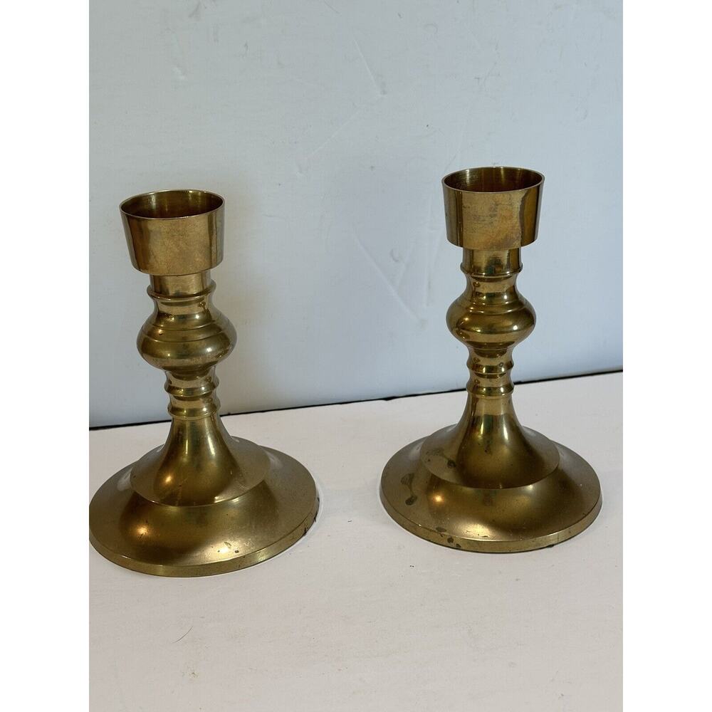 Set of 2 Brass golden color Candle Stick Holders 7 Inches Tall decor lot of 2